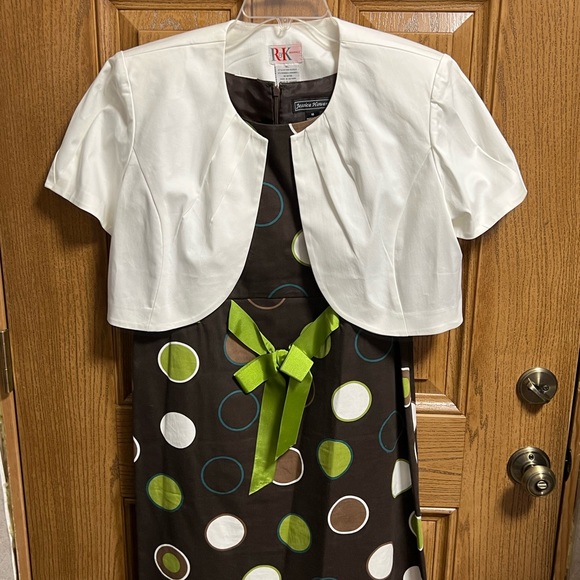 Dress,  fun! - Picture 2 of 4